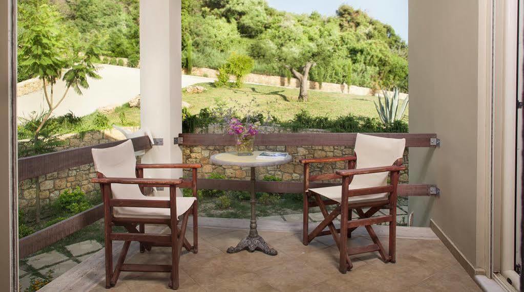 Ploes Villas 스카피디아 외부 사진